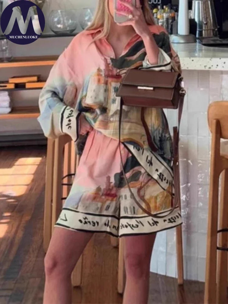 Conjunto Feminino de Verão 2 Peças: Blusa Elegante Estampada de Manga Longa com Shorts de Praia Soltos e Modernos