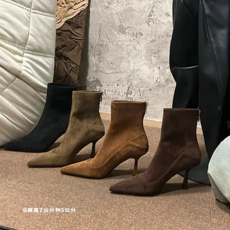 Botas Femininas Retrô de Camurça com Salto Fino e Bico Fino, Estilo Francês, para Escritório, Outono Inverno