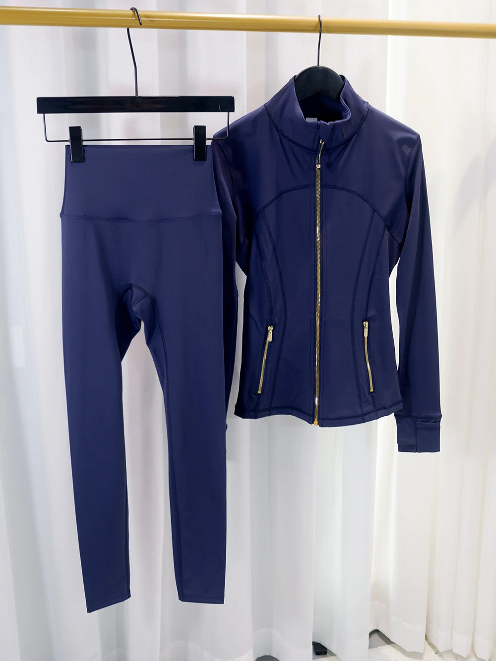 Conjunto de jaqueta com zíper dourado e calças de ioga, roupa esportiva, de secagem rápida e respirável, modeladora e leve, ajuste justo.